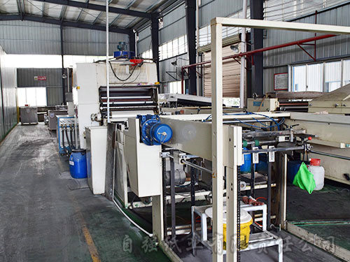 新晃縣自強紙業(yè)有限責任公司,新晃縣紙業(yè),瓦楞紙板生產(chǎn),食品飲料包裝,膠印紙箱銷售